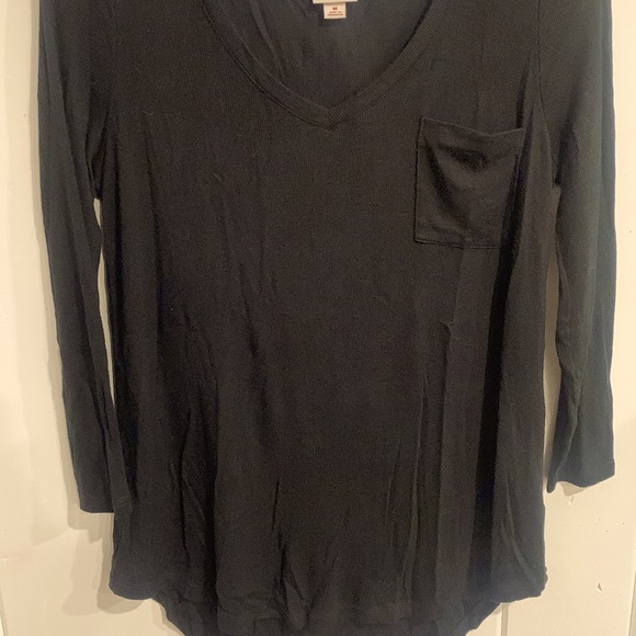 Merona Black V-Neck Shirt W/ Accent Pocket - Picture 4 of 6
